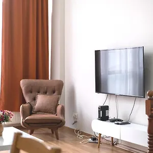 Garden Duplex With Netflix Close To Taksim,bomonti شقة اسطنبول