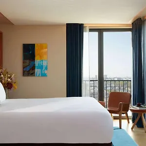 So/ Hotel Parigi